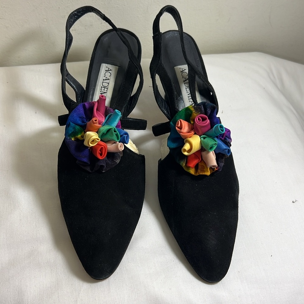 Pre-Owned Black Kitten Heel Suede Shoes Slingback Floral Rose Buds Size 10M